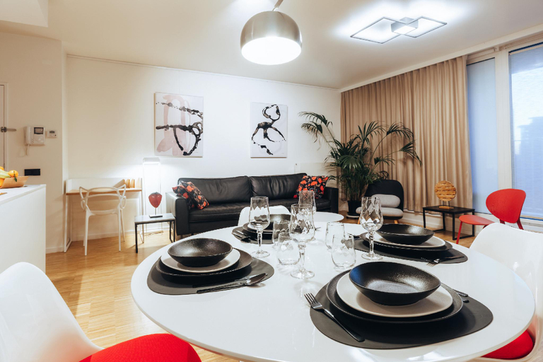 Others 5, R213 - Modern 2-BR Urban Escape with ♡ Terrace, Bruxelles
