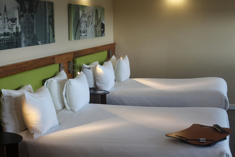 Bedroom 3, Hampton by Hilton Liverpool/John Lennon Airport, Sefton