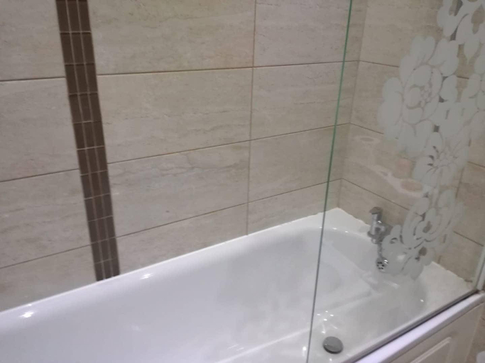 Bathroom 3, Central Apartment near Barbican Centre, London