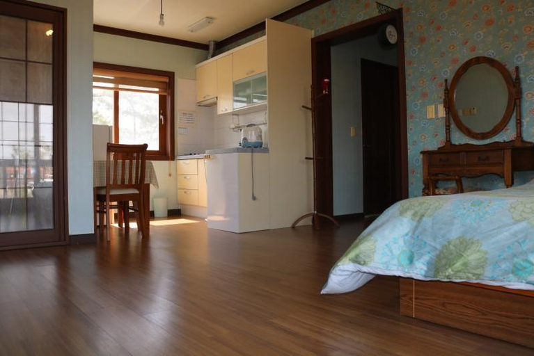 Bedroom, Taean Gaseulsong Pension, Taean