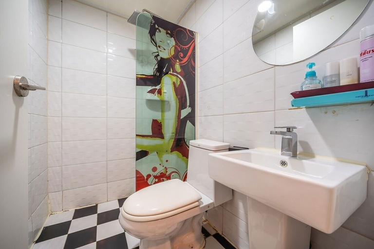 Bathroom, Guri Lexy Hotel, Guri