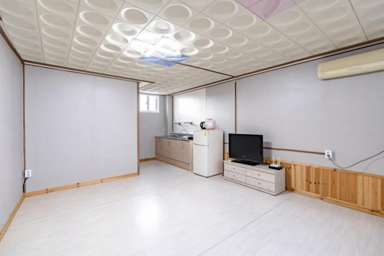 Others 5, Cheolwon Blue Pension, Cheorwon