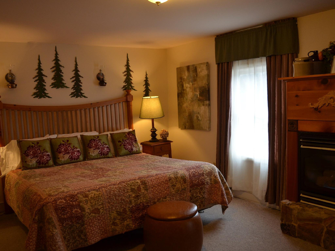 5, Bavarian Manor Country Inn & Restaurant, Greene
