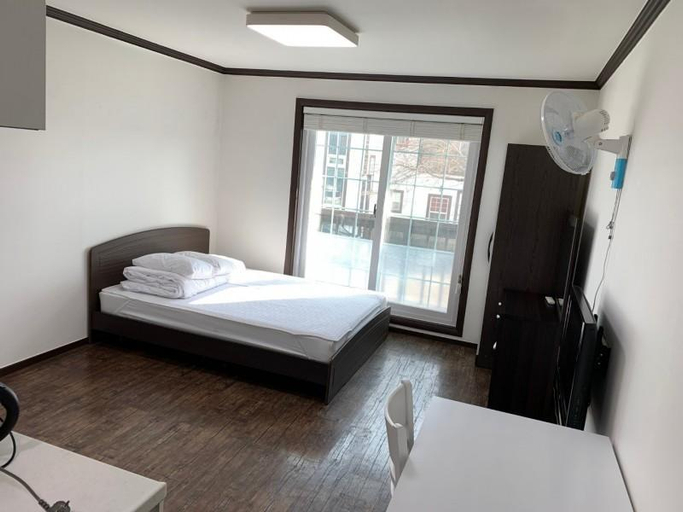 Bedroom 2, Pyeongchang Daegwallyeong Yangtte Pension, Pyeongchang