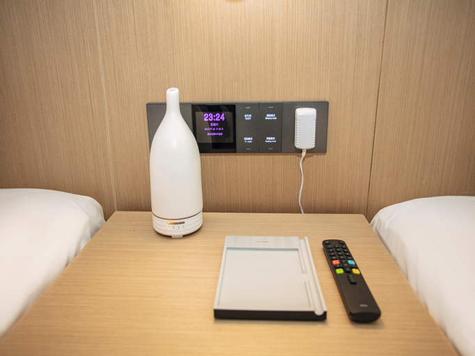 Bedroom 3, Lavande Hotel Shenzhen East Gate Wanxiang City Guomao Metro Statipn, Shenzhen