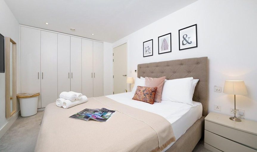 Others 5, Sweet Home, London