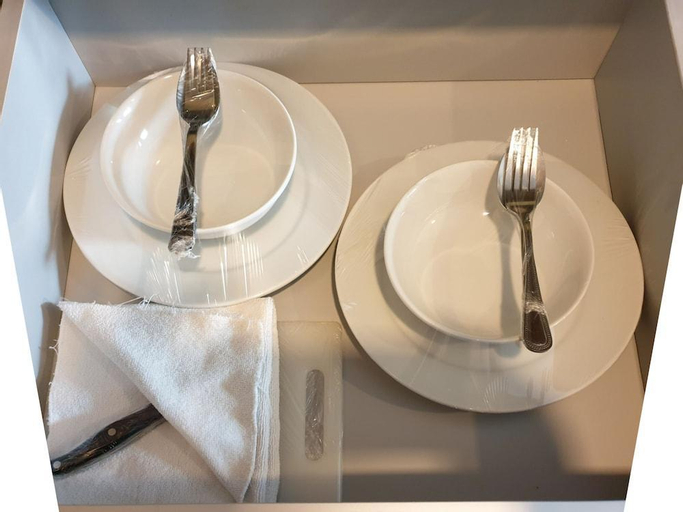 Food & Drinks, Ten Ekamai Suites Serviced Apartment, Wattana