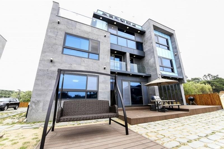 Ulsan (Ganjeolgot) Calmare Pension, Ulju