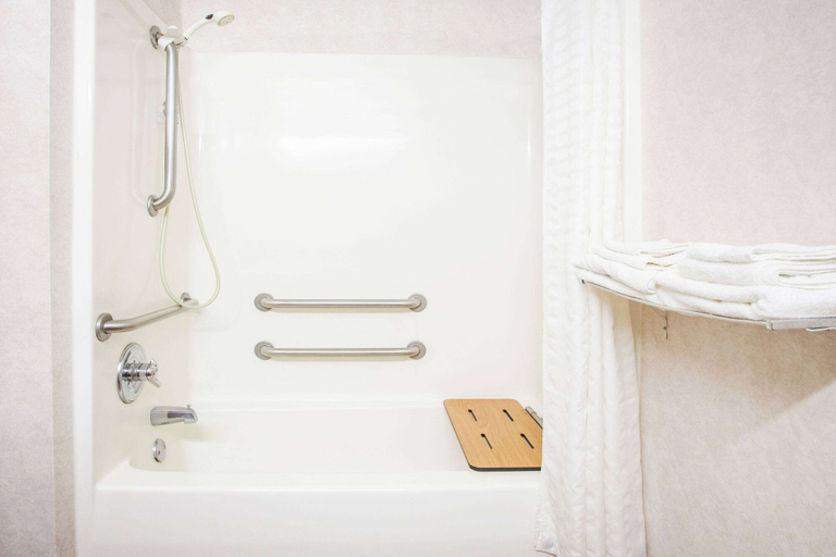 Bathroom 4, Super 8 by Wyndham White Hall, Jefferson