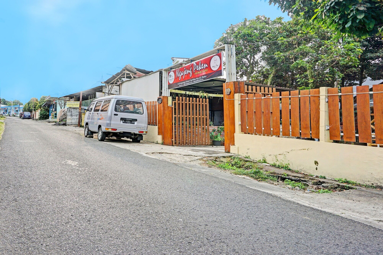 Exterior & Views, OYO Life 91452 Ngajeng Peken Homestay, Malang