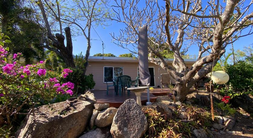 Exterior & Views 1, J and Ella's Cooktown Holiday House, Cook