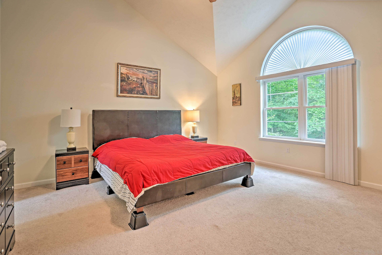 Bedroom 3, 4 Mi to Tobyhanna State Park: Home w/ Fire Pit, Monroe