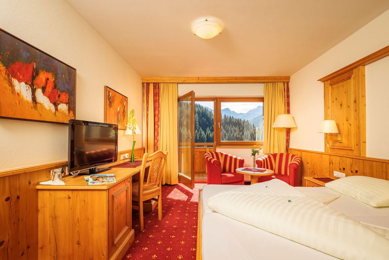 Bedroom 3, Alphof, Kufstein