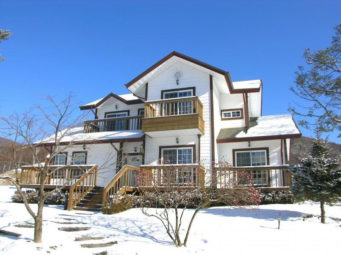 Exterior & Views 1, Pyeongchang Daegwallyeong Yangtte Pension, Pyeongchang