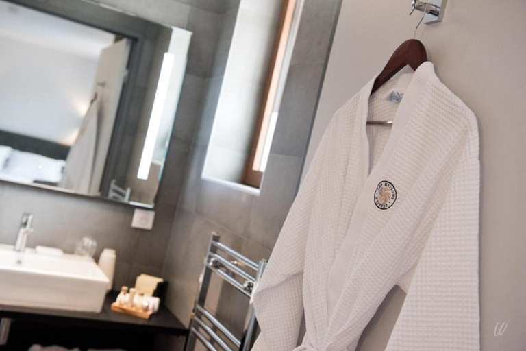Bathroom 5, Hôtel & Spa Armes de Champagne, Marne