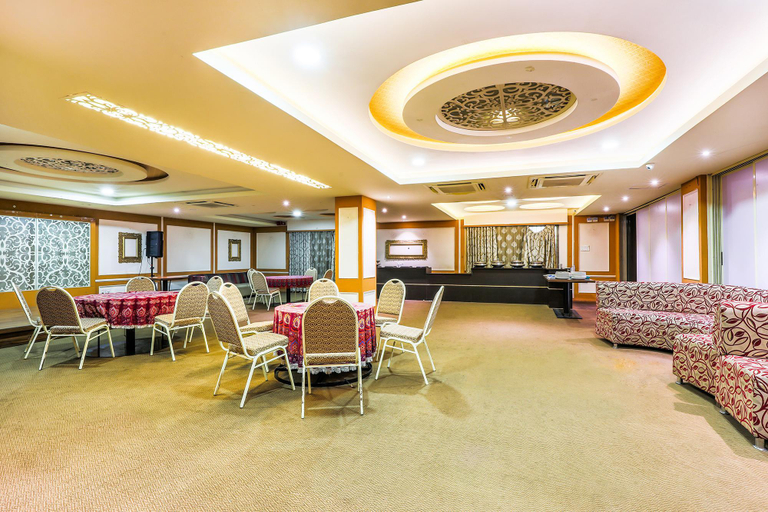 Food & Drinks 5, FabHotel Astra Berry's - Nr. Marathahalli Main Road, Bangalore