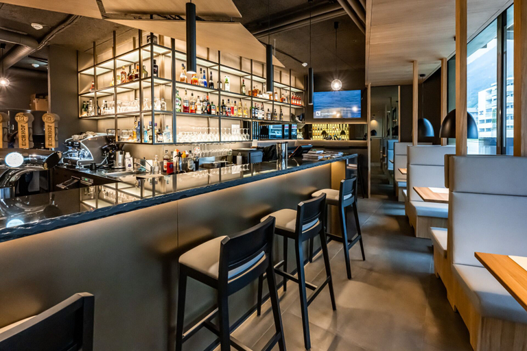 Food & Drinks 5, 6532 Smart Hotel - Self check-in, Bellinzona