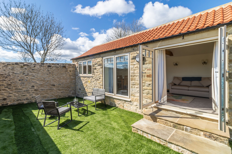 Exterior & Views 4, Beacon Cottage, North Yorkshire