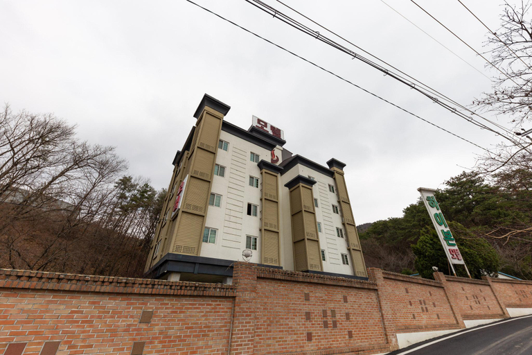 Exterior view 4, Anseong Highborn, Ansoeng