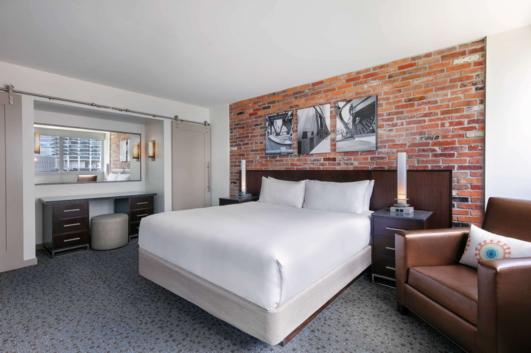 Bedroom 18