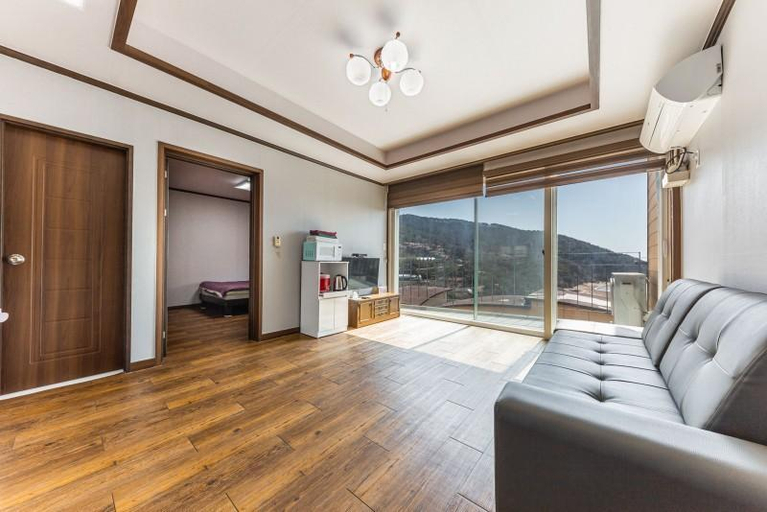 Others 4, Boryeong Hyeseong Pension, Hongseong