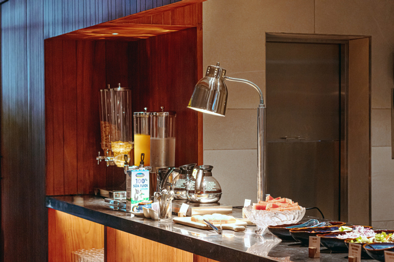 Food & Drinks 8