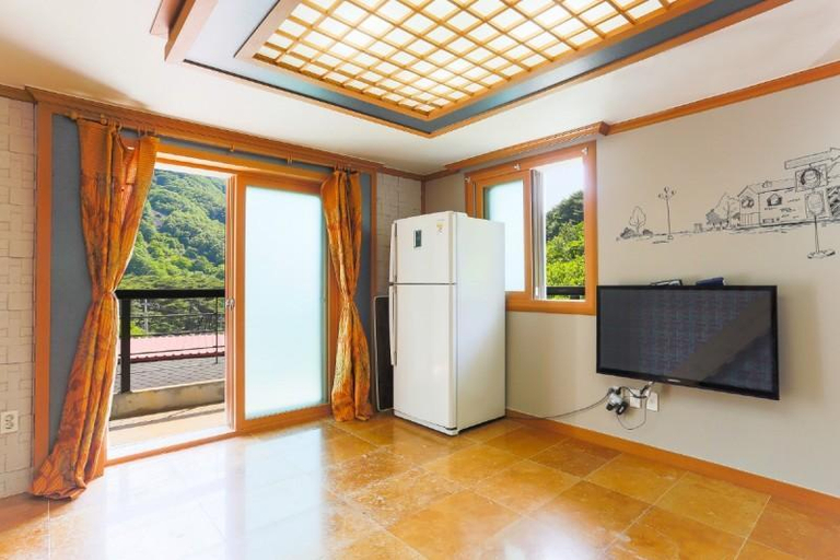 Others 5, Miryang Solpunggyeong Pension, Miryang
