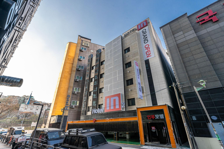 Exterior view 2, Seongnam Into, Seongnam