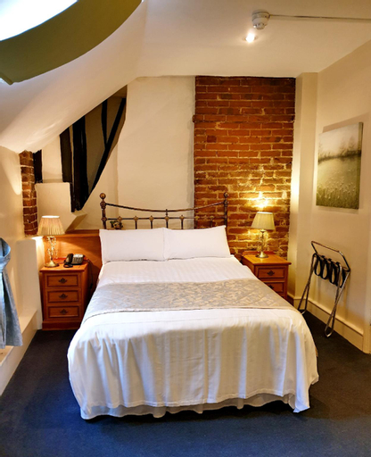 Bedroom 2, Crown House Hotel, Essex