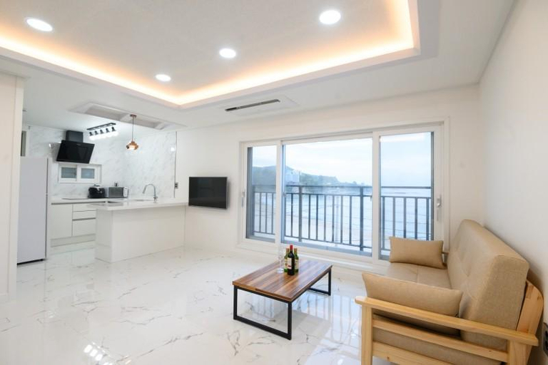 Others 3, Pohang Starlight Sea Pension, Pohang