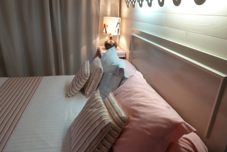 Bedroom 3, Les Bruyères du Mont, Manche