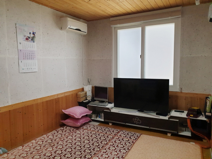 Bedroom, Damyang Kkotdam Pension, Damyang