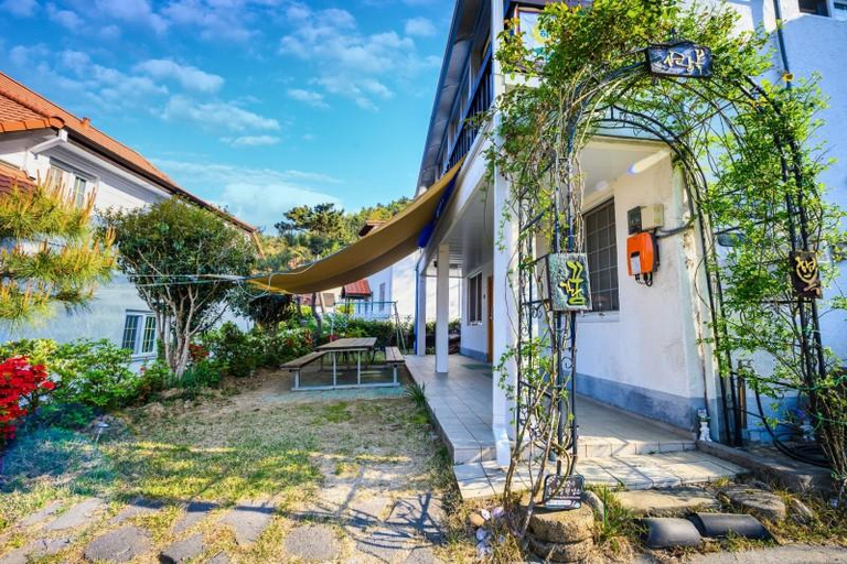 Exterior & Views 1, Namhae German Village Hannover Pension, Namhae