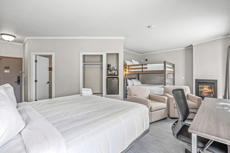 Bedroom 5, Northwinds Hotel Canmore, Division No. 15
