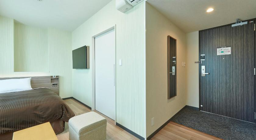 Bedroom 4, Hotel Sun Clover Misato, Misato City