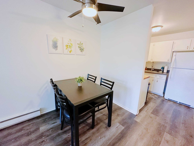 Others 4, West Huron Apartment, Washtenaw
