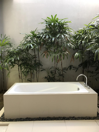 Bathtub, Holistic Villa - 2BR Bougenville Villa Nusa Dua, Badung