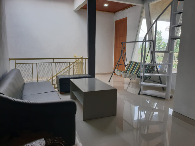 Others 2, The Royal Homestay Syariah, Tegal