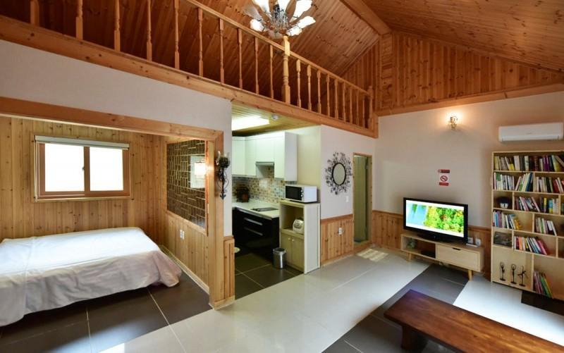 Bedroom 2, Jeongseon Deoksangi Morning Pension, Jeongseon