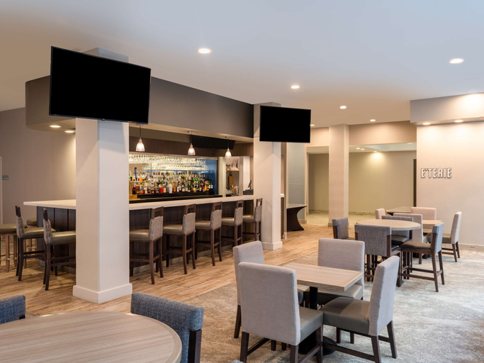Food & Drinks 5, Embassy Suites Baltimore - North/Hunt Valley, Baltimore