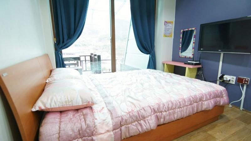 Bedroom 2, Miryang Asteria Pension, Miryang