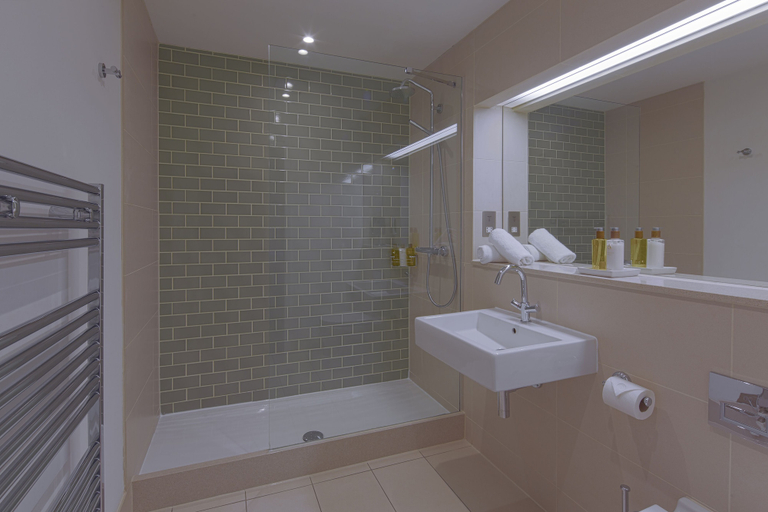 Bathroom 5, Old Town Chambers, Autograph Collection, Edinburgh