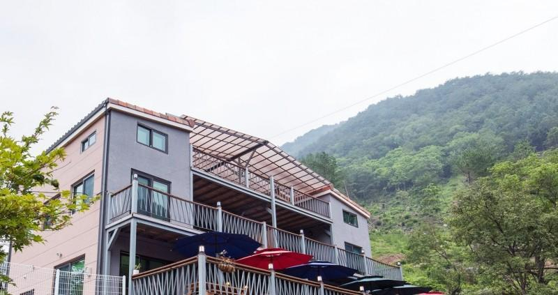 Exterior & Views 4, Youngwol Bareungol Pension, Yeongwol