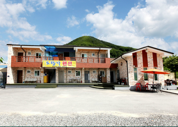 Exterior & Views, Hwacheon Doranga Pension, Hwacheon