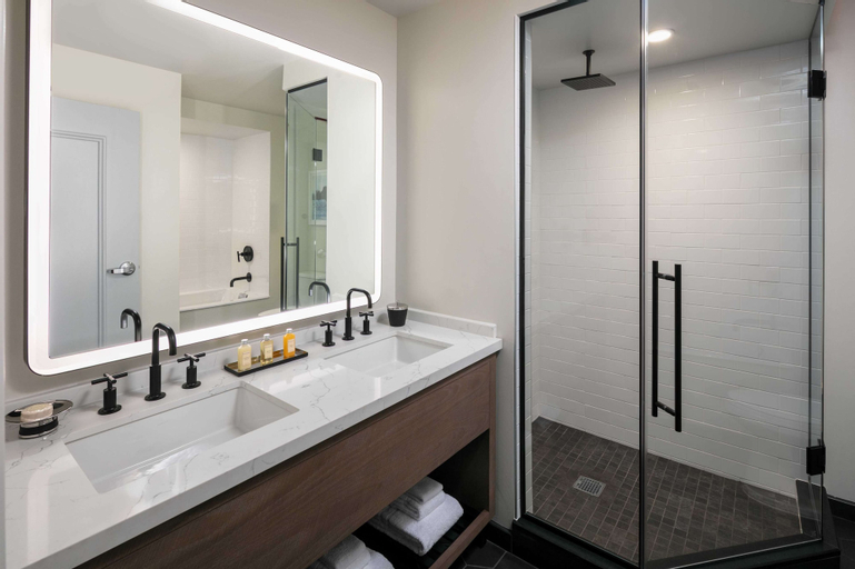 Bathroom 25