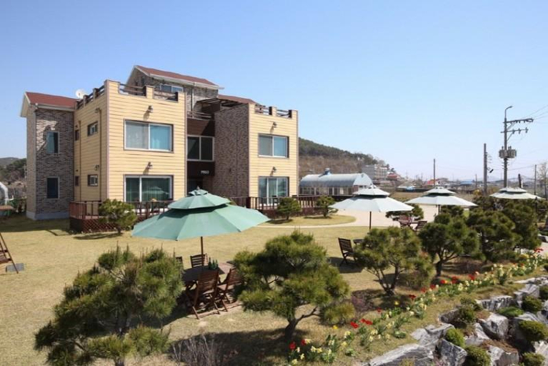 Exterior & Views 1, Hwaseong (Jebudo) Migo Pension, Hwaseong