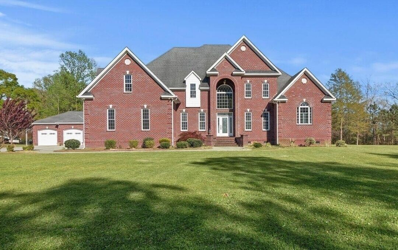 Exterior & Views, Chateau Rouge, Onslow