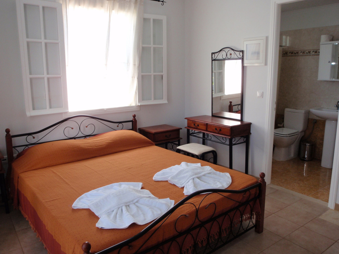 Bedroom 3, Afroksilia, Ionian Islands