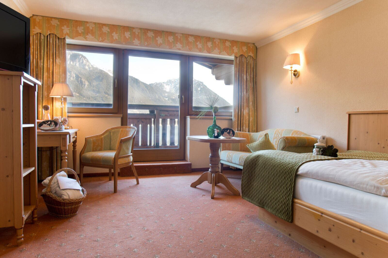 Bedroom 4, Hotel Post Am See, Schwaz