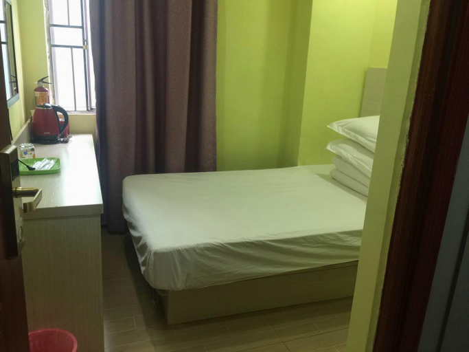 Bedroom 2, Fu Rong Hotel, Shenzhen